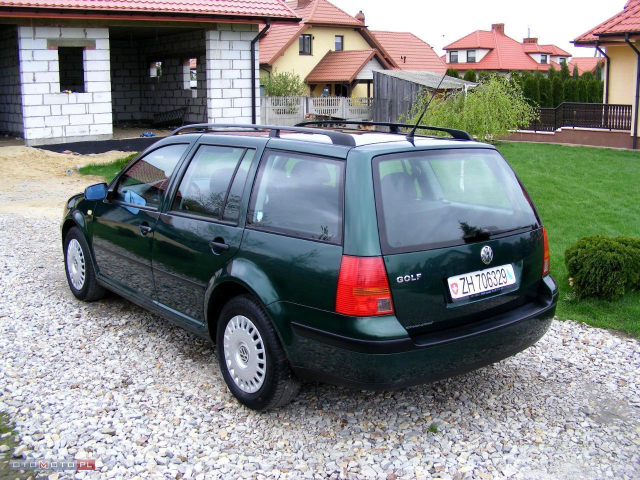 Volkswagen Golf 1,6 SR ze Szwajcarii grudzień