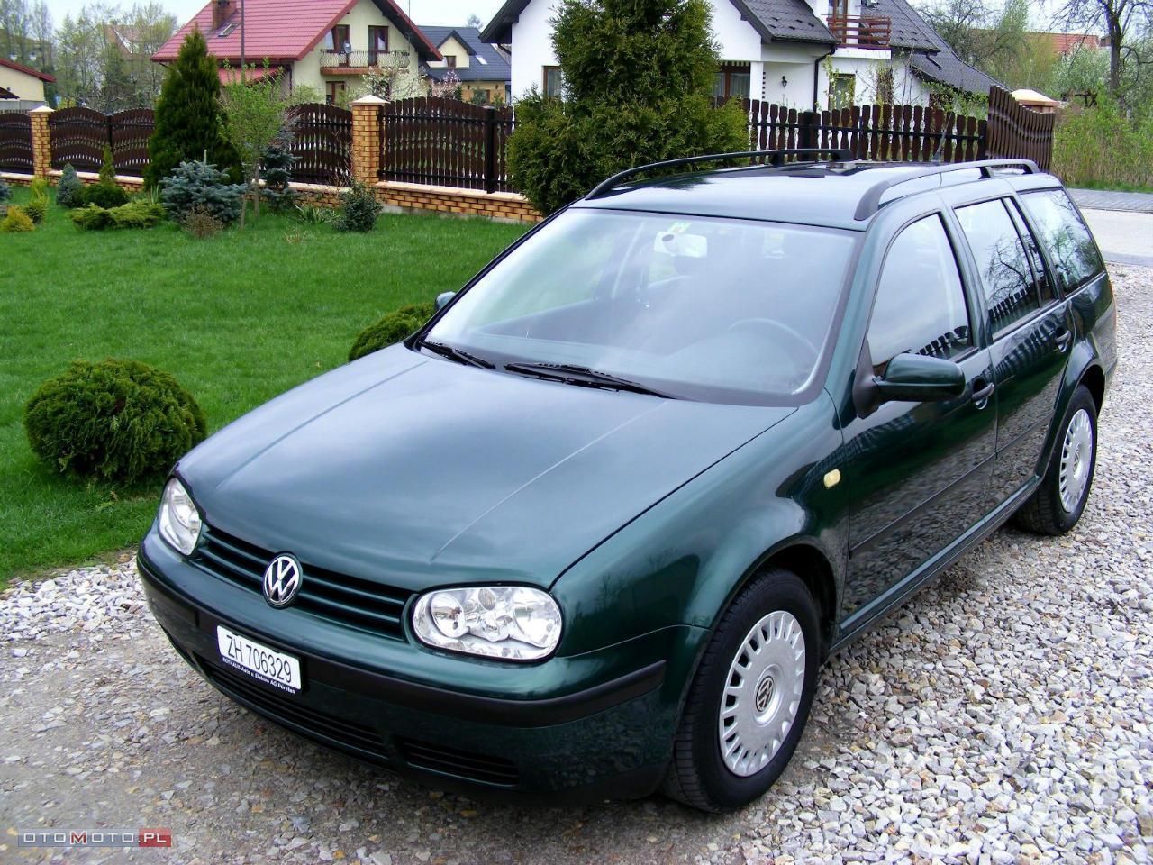 Volkswagen Golf 1,6 SR ze Szwajcarii grudzień