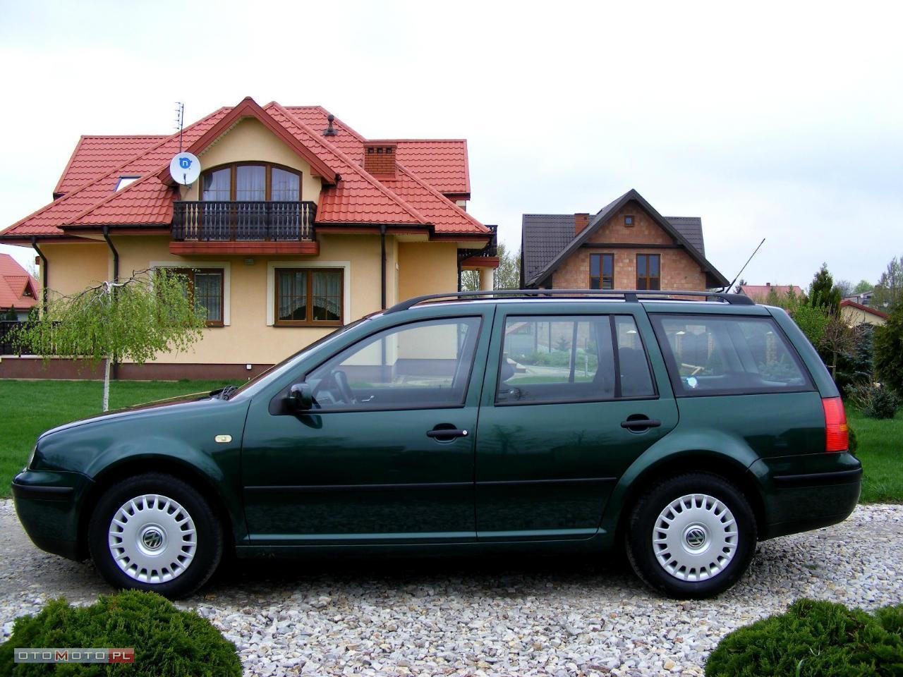 Volkswagen Golf 1,6 SR ze Szwajcarii grudzień