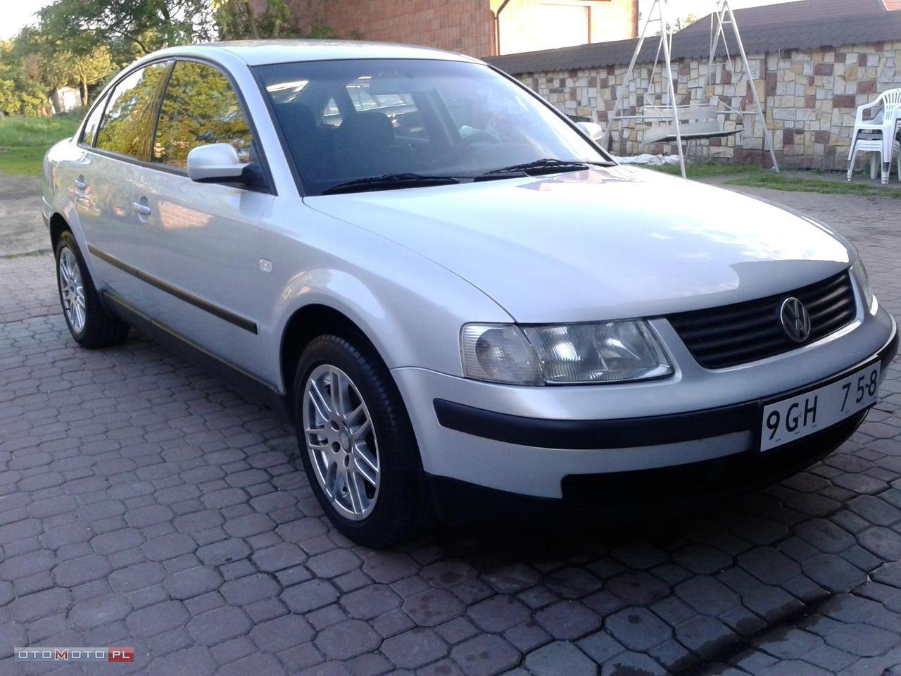 Volkswagen Passat KLIMATRONIC SEDAN ALU ŁADNY