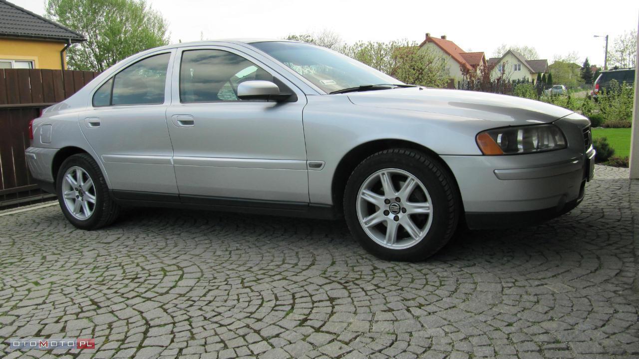 Volvo S60 2,4 D5 163 KM