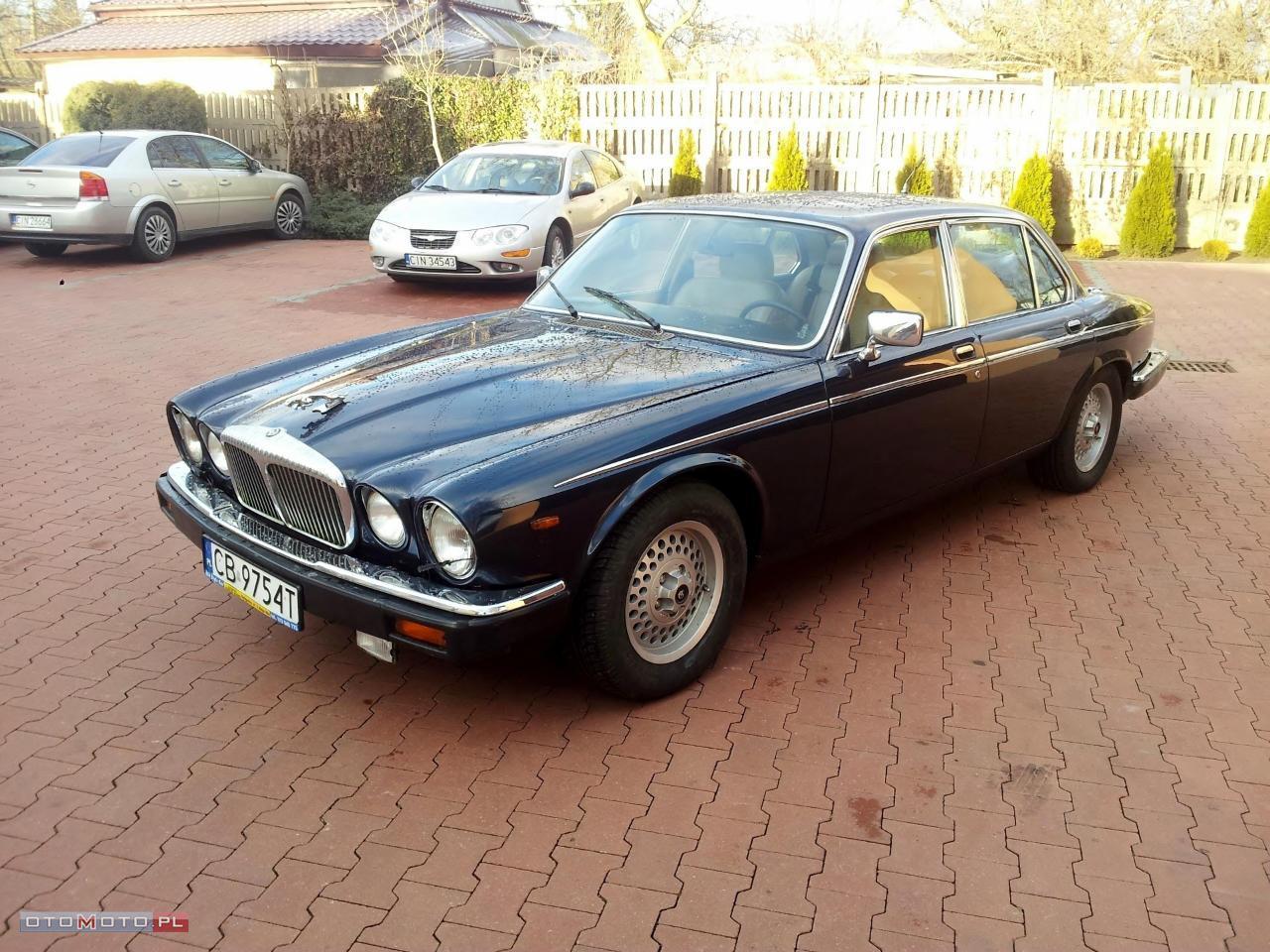 Jaguar Daimler DOUBLE SIX 5,3 V12 ZADBANY!