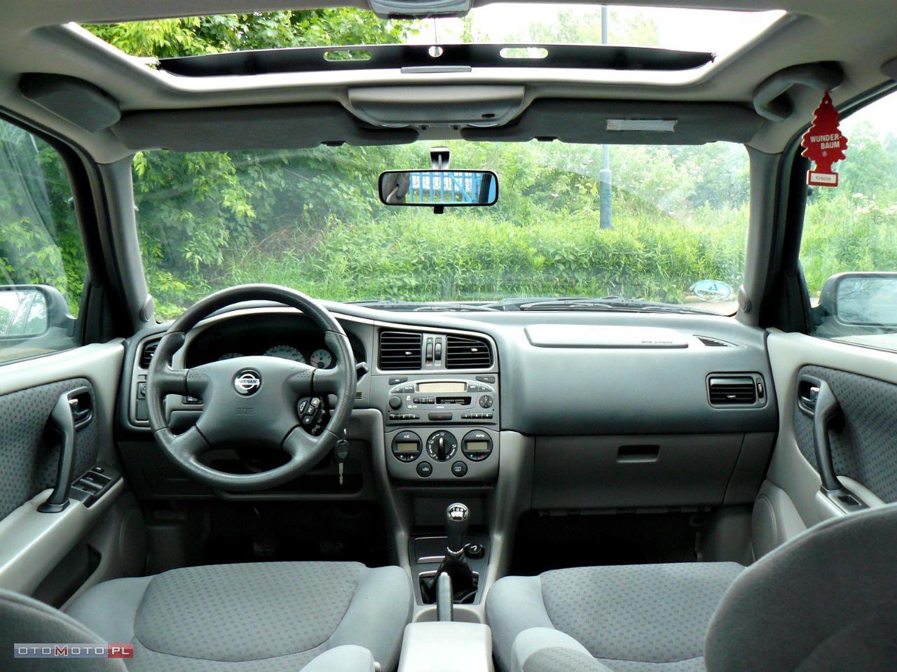 Nissan Primera 1.8 16V - Hatchback