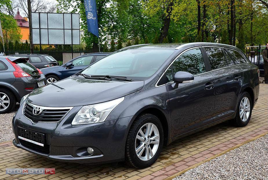 Toyota Avensis 2.0D-4D SOL NAVI - F.RA VAT23