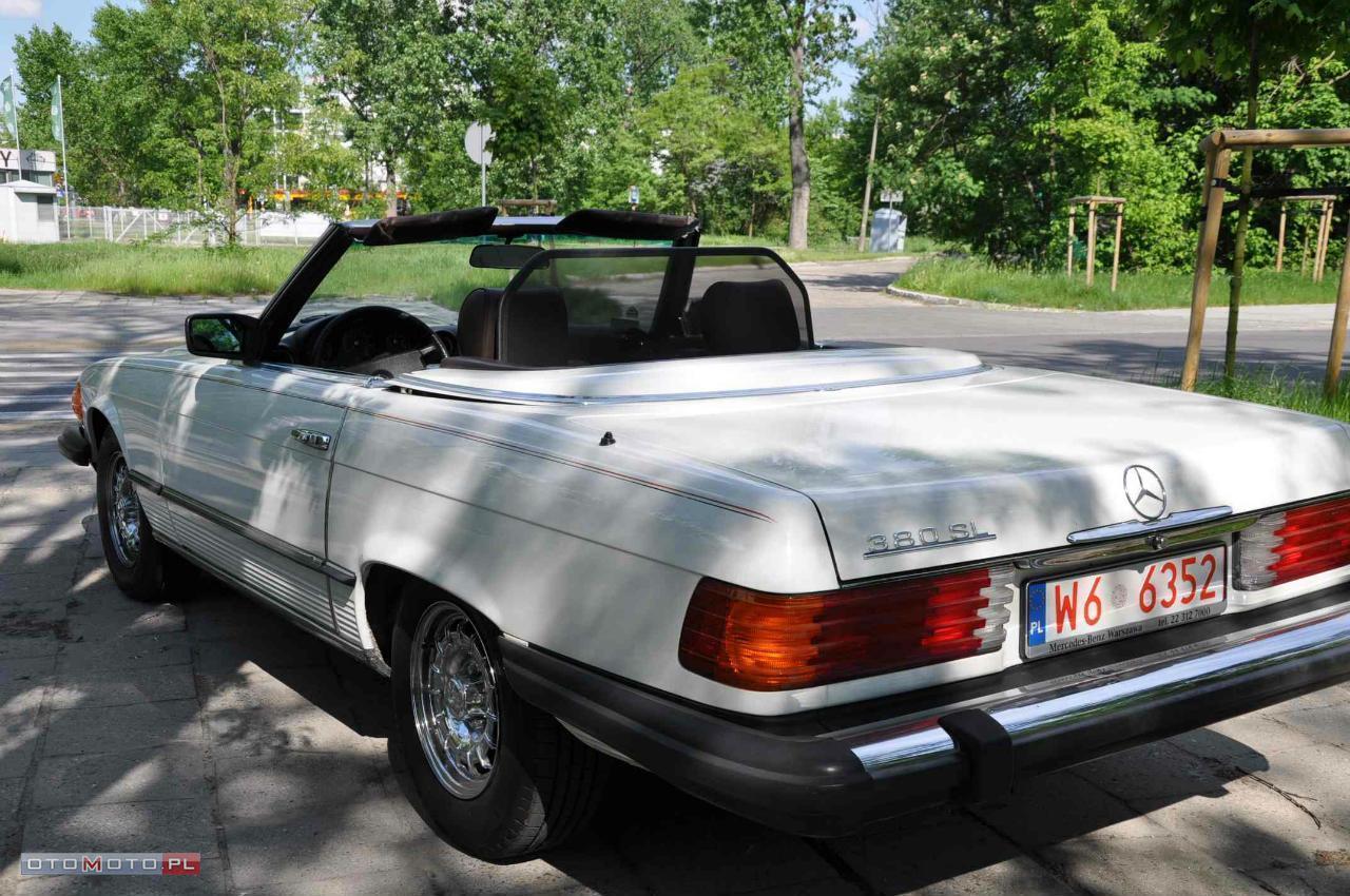 Mercedes-Benz SL 380