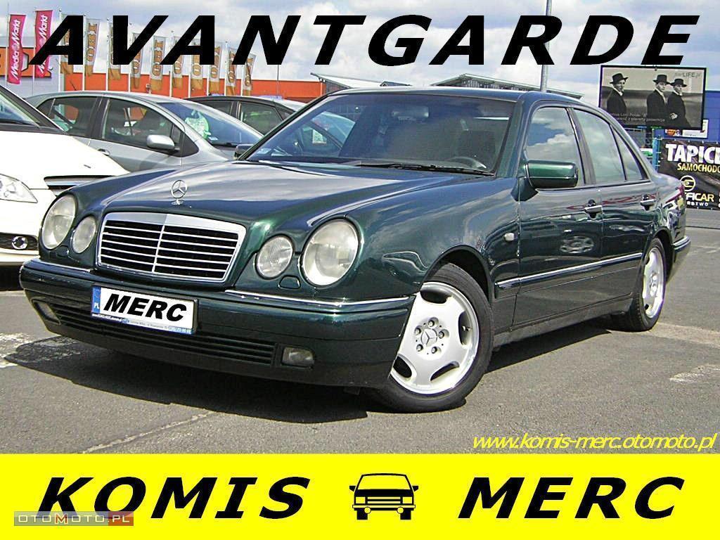 Mercedes-Benz E 290 TD KLIMA XENON NAVI Automat !!