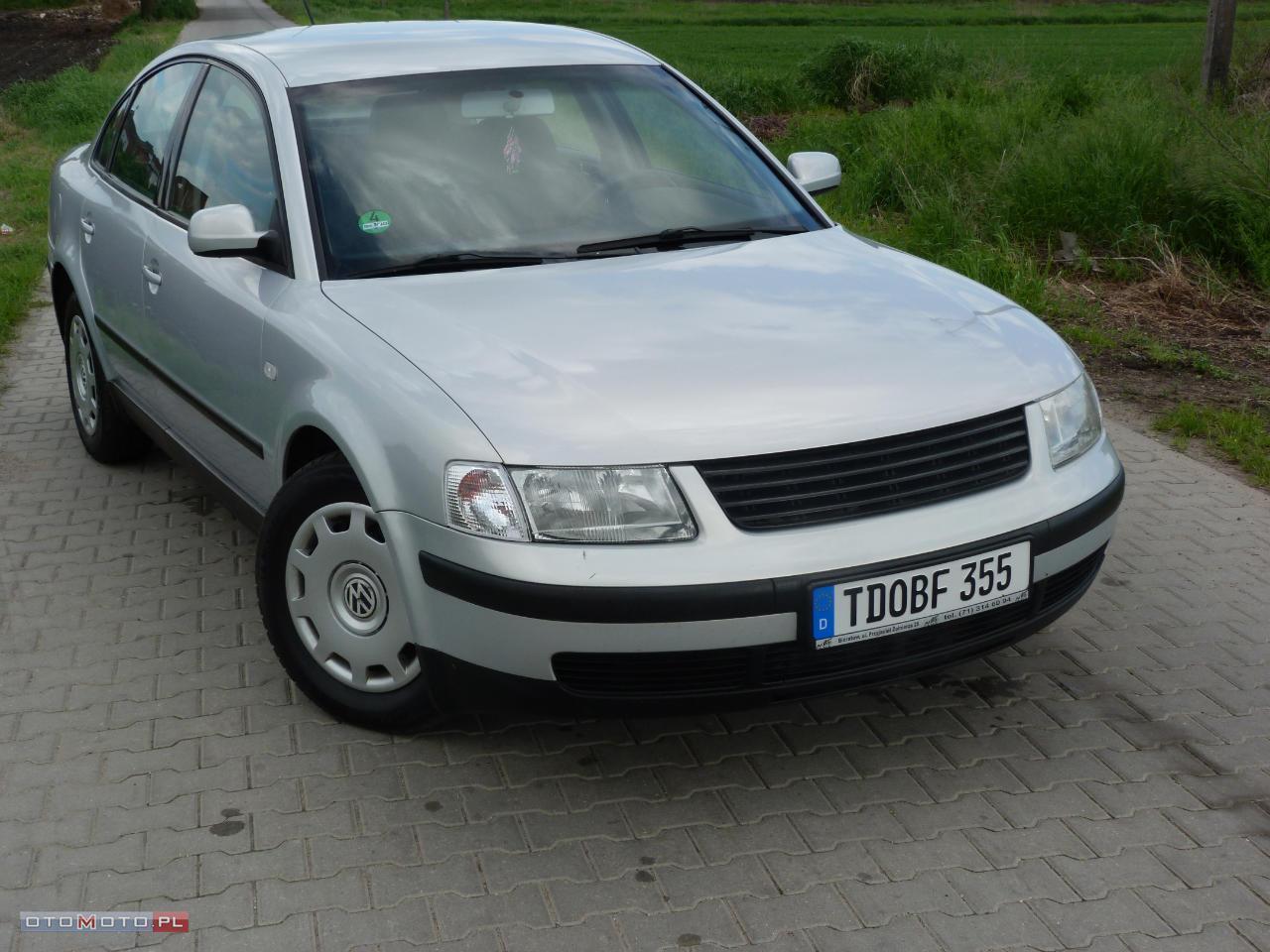 Volkswagen Passat Sedan,Navi,klimatronik,175tkm!