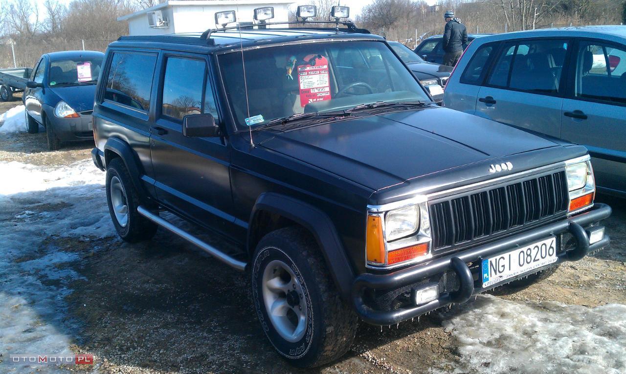 Jeep Cherokee ladny w macie nowy gaz