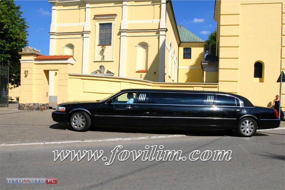 Lincoln Town Car Limuzyna Royale 100