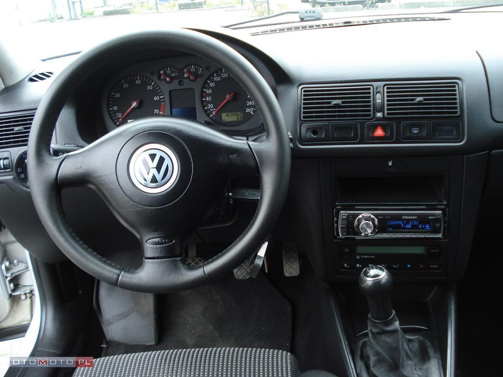 Volkswagen Golf 1,6 105 KM BARDZO ŁADNY !!!