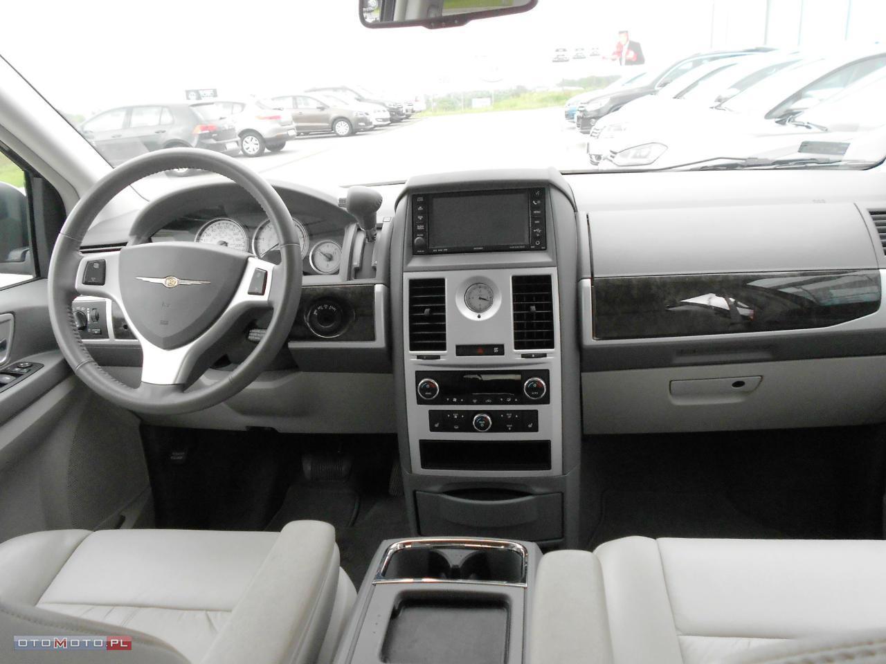 Chrysler Grand Voyager NAVI / KAMERA COFANIA