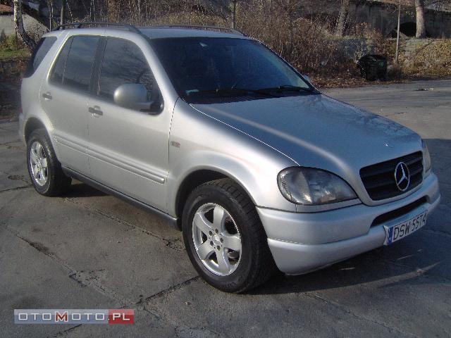 Mercedes-Benz ML 320