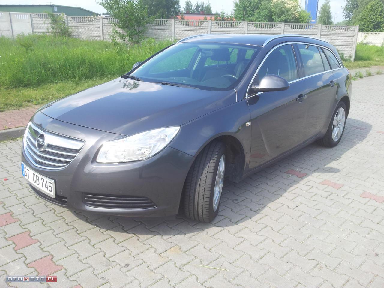 Opel Insignia SPORTS TOURER model 2011