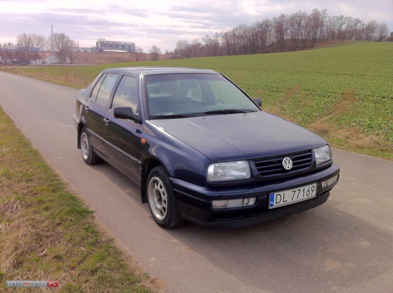 Volkswagen Vento 1.8 GAZ LPG DOINWESTOWANY