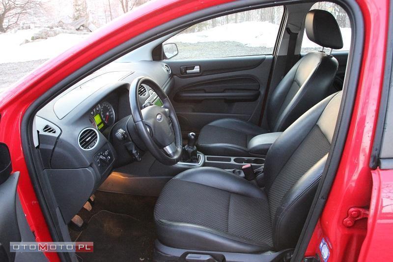 Ford Focus TITANIUM NAVI KLIMA SKÓRA