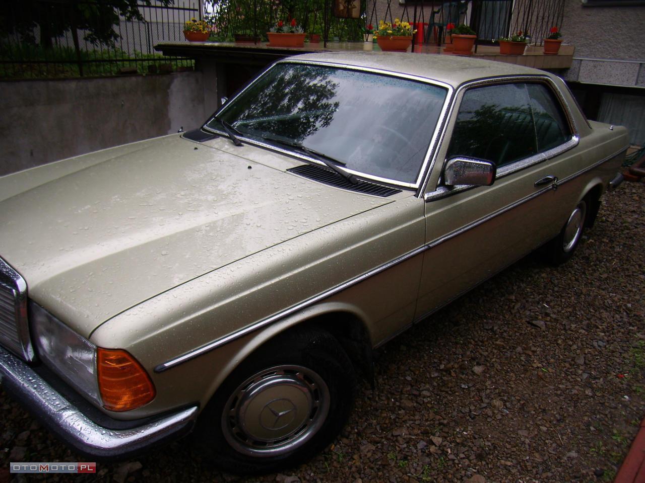 Mercedes-Benz 230 MB 230CE 123 COUPE, ZABYTEK!!!