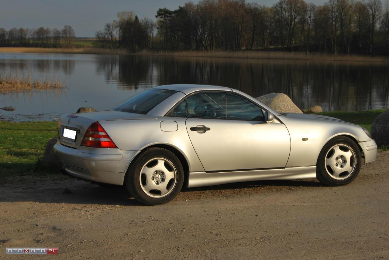 Mercedes-Benz SLK 230