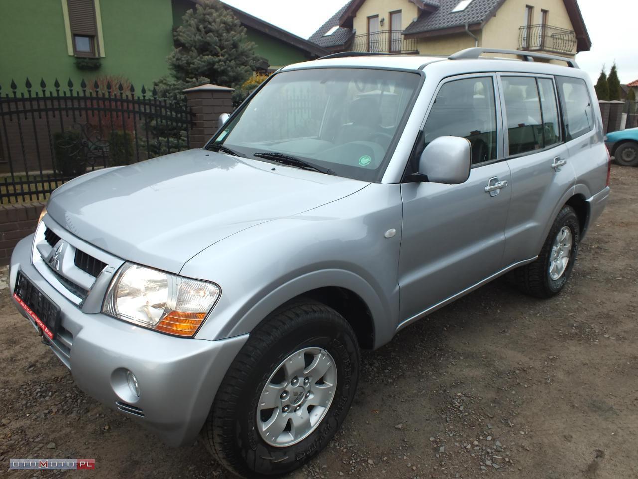 Mitsubishi Pajero GLX 7 osob skora rej 2007r