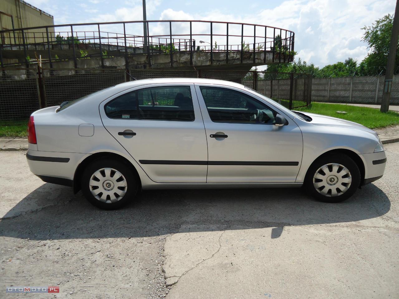 Škoda Octavia ANGLIK