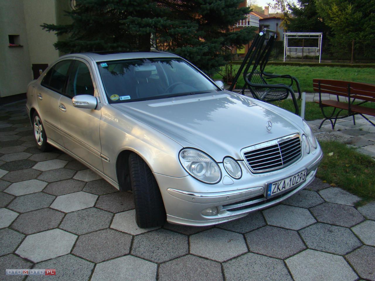 Mercedes-Benz E 320